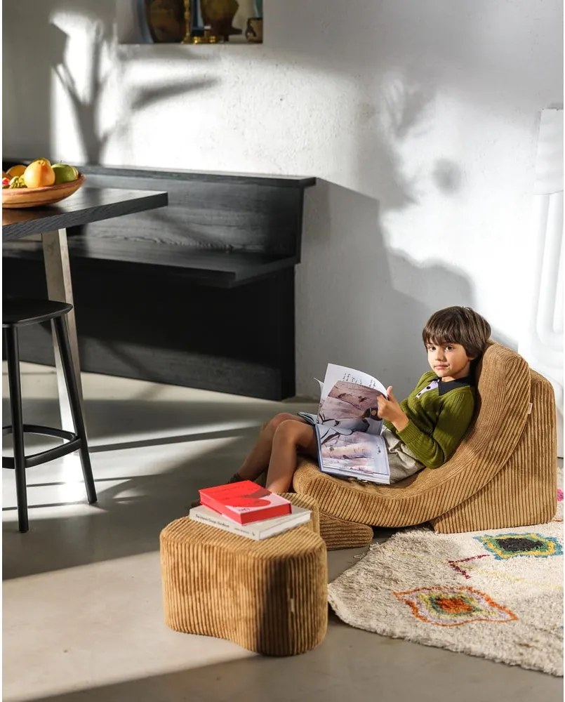 Pouf per bambini marrone con rivestimento in velluto a coste Cloud – Wigiwama