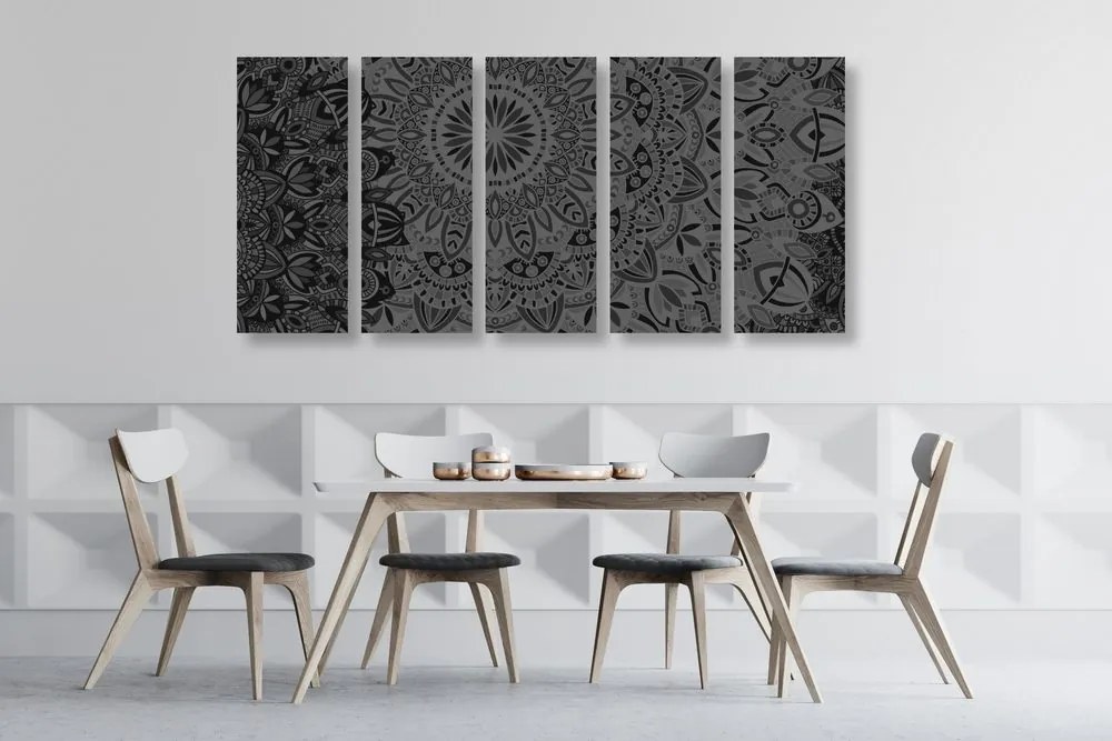 Quadri 5 pezzi – Mandala elegante in bianco e nero