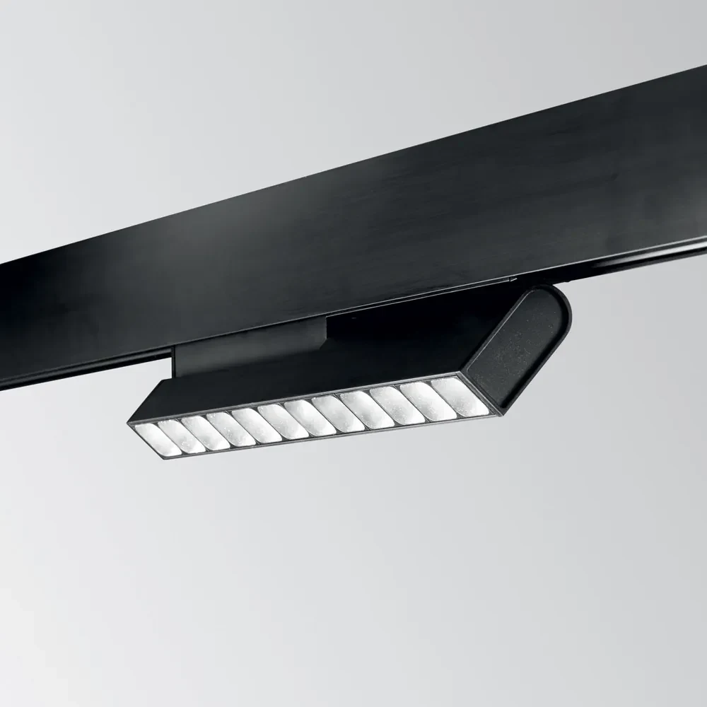 Sistema Magnetico Flessibile On-Off Ego Alluminio Nero 1 Luce 13W 3000K