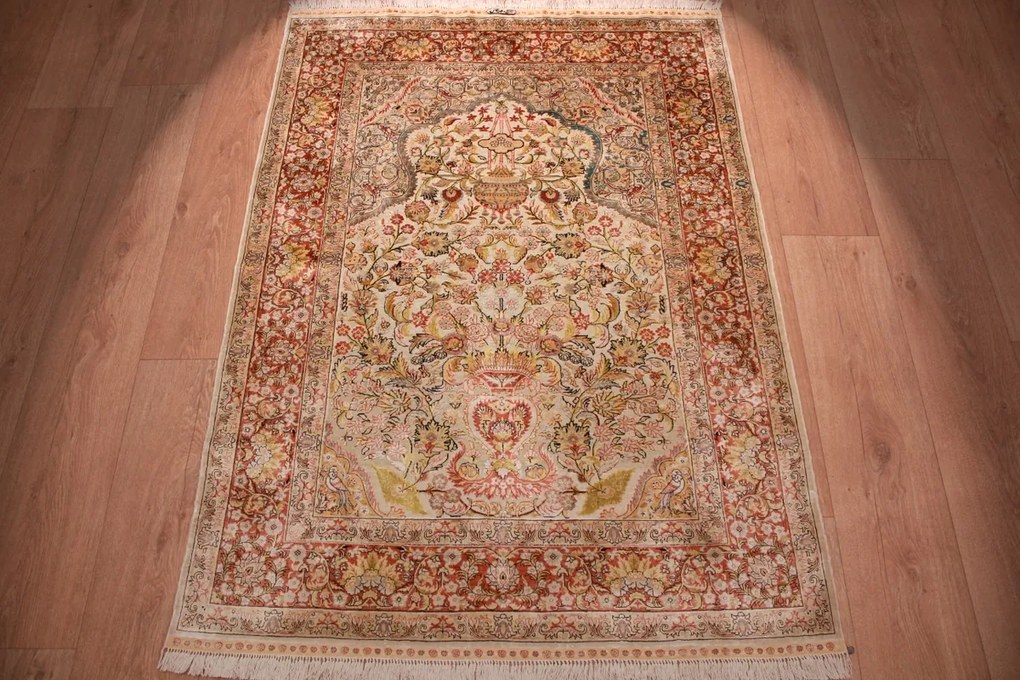 Hereke Tappeto 140x100 (Cina) Annodato A Mano