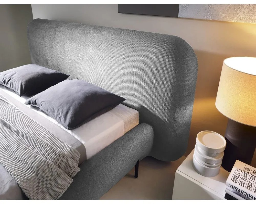 Letto matrimoniale imbottito grigio con contenitore e rete inclusi 140x200 cm Pointt – ELTAP