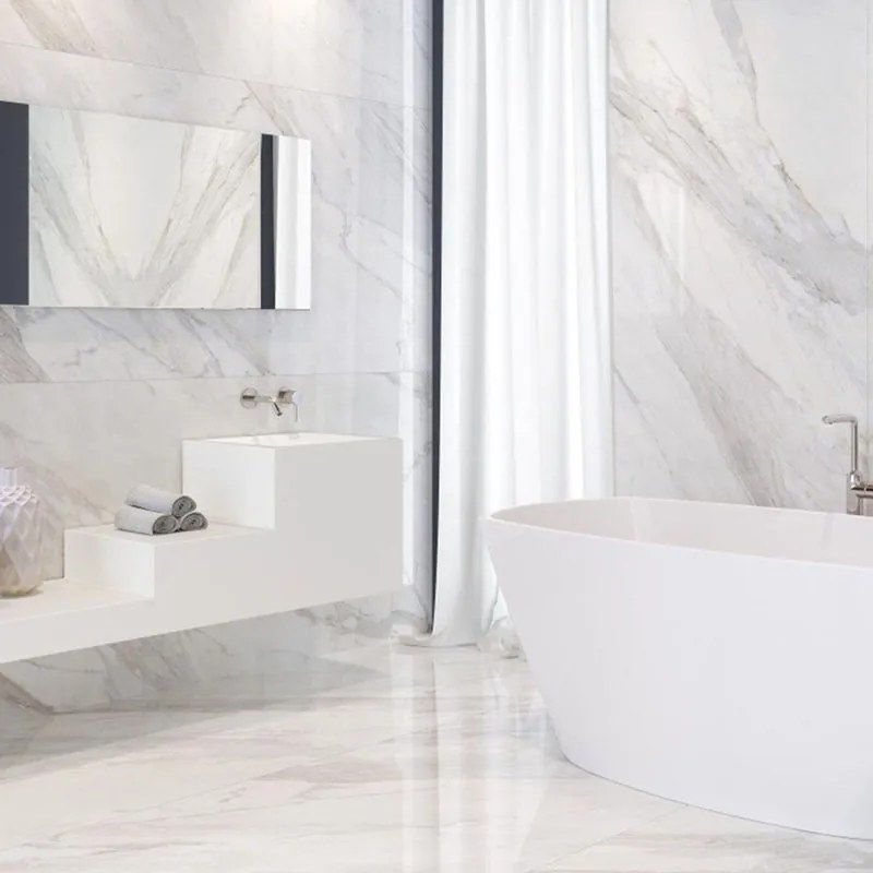 Piastrella da pavimento e rivestimento interno in gres porcellanato 100 x 300 cm rettificato bianco venato grigio/beige lucido Calacatta traffico medio forte (pei 3/5) Sp. 5.6 mm