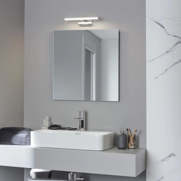 Brilagi - Specchio da bagno con luce LED VESTRA, 6W/230V, 30 cm, IP44, cromato