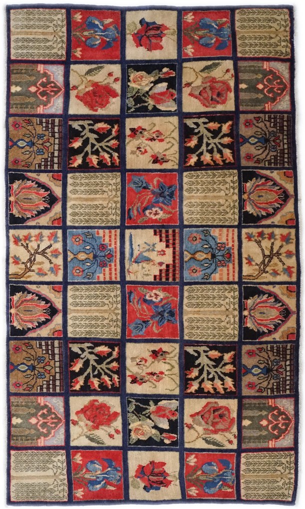 Bakhtiar Tappeto 120 x 110 (Iran) Annodato A Mano