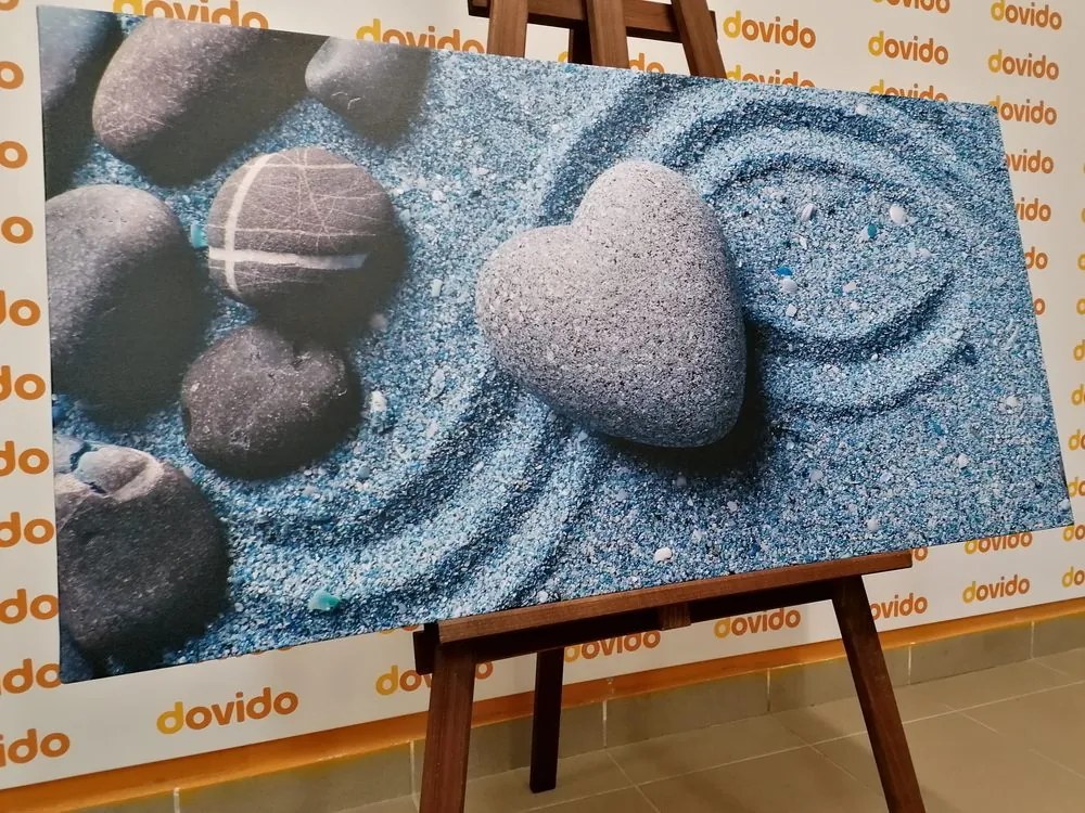 Quadro su tela – Cuore di pietra su sfondo sabbioso