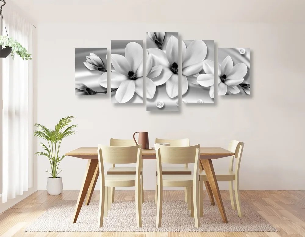 Quadri 5 pezzi – Magnolia di lusso con perle in bianco e nero