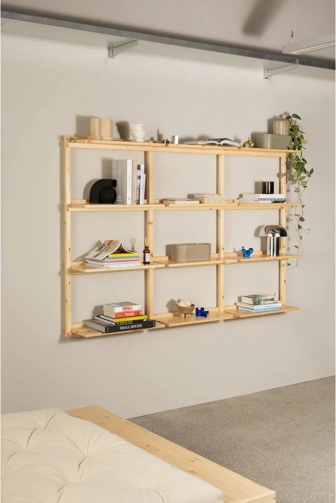 Libreria da parete di colore naturale in pino massiccio 192x127 cm Groove – Karup Design