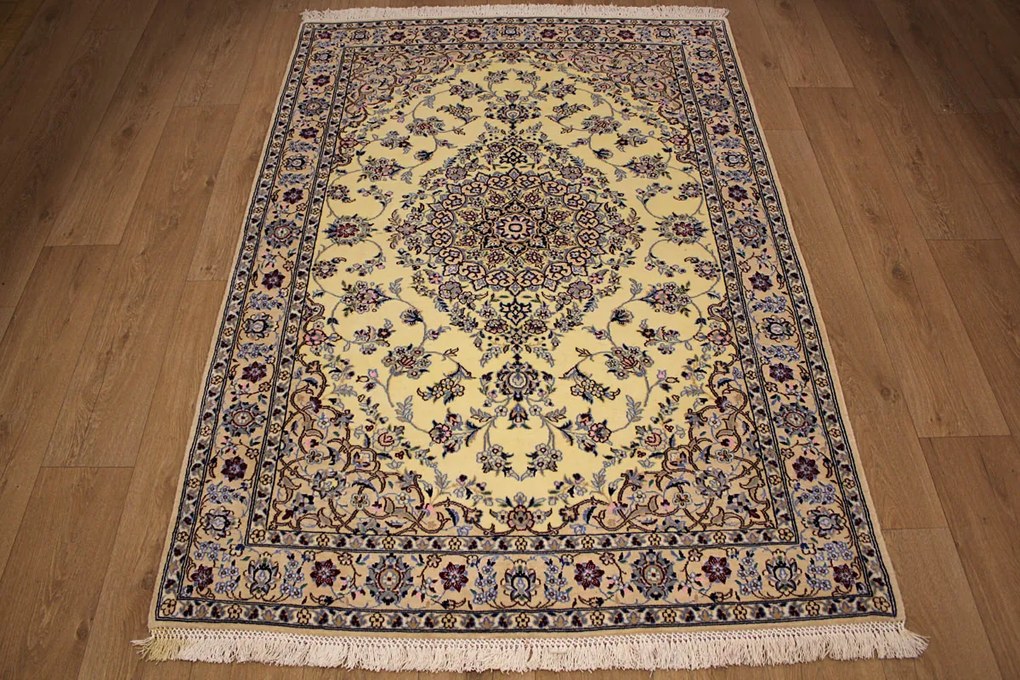 Nain Tappeto persiano 140 x 200 (Iran) Annodato A Mano