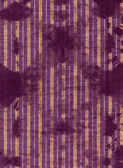 Streifentapete Washed Shibori von MINDTHEGAP - Burgund