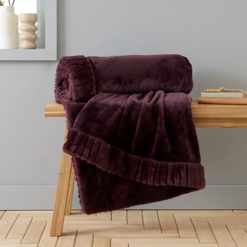 Coperta viola scuro in micropile 150x200 cm Velvet and Faux Fur – Catherine Lansfield