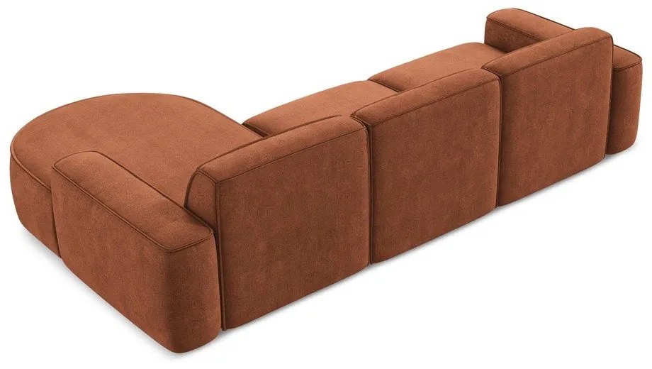 Divano angolare color terracotta (con penisola a destra/con chaise lounge) con rivestimento in ciniglia Omao – Makamii