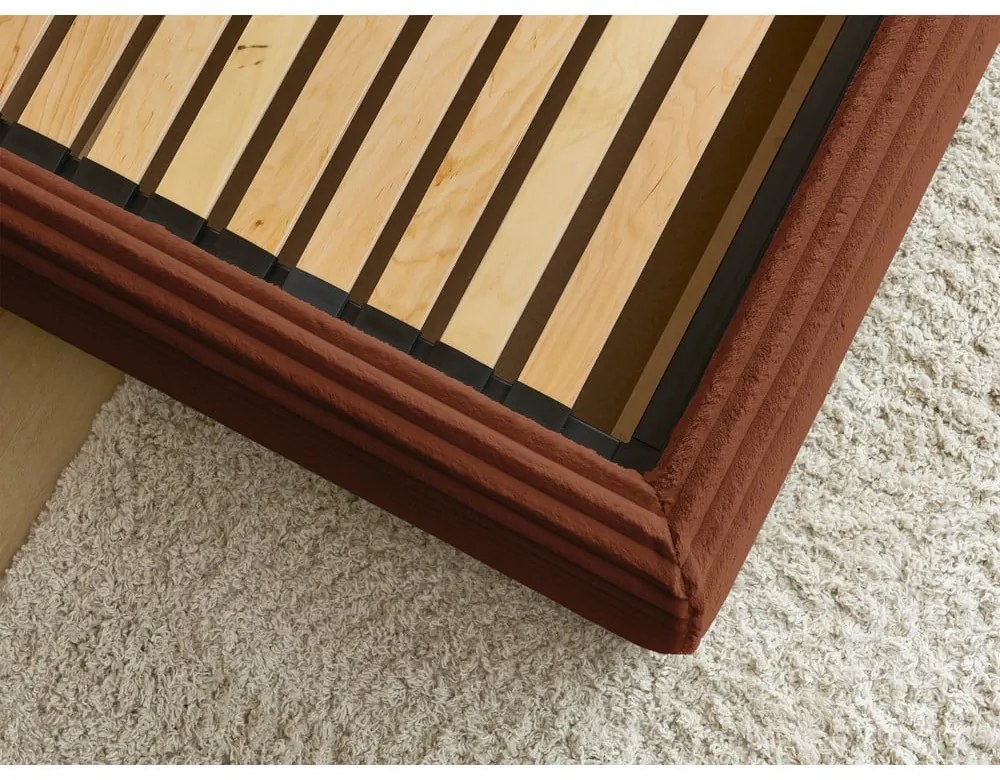 Letto matrimoniale color mattone imbottito con spazio contenitivo con griglia inclusa 160x200 cm Jade – Bobochic Paris