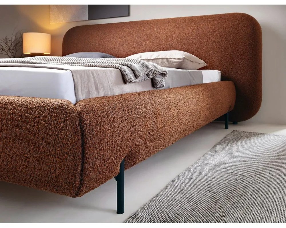 Letto matrimoniale imbottito color terracotta con contenitore e rete inclusi 180x200 cm Pointt – ELTAP