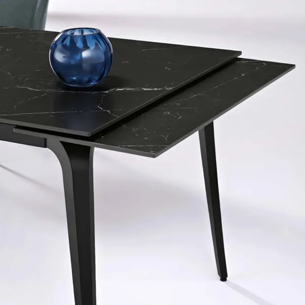 Tavolo in pietra effetto marmo Nero allungabile a 240 cm FELIX