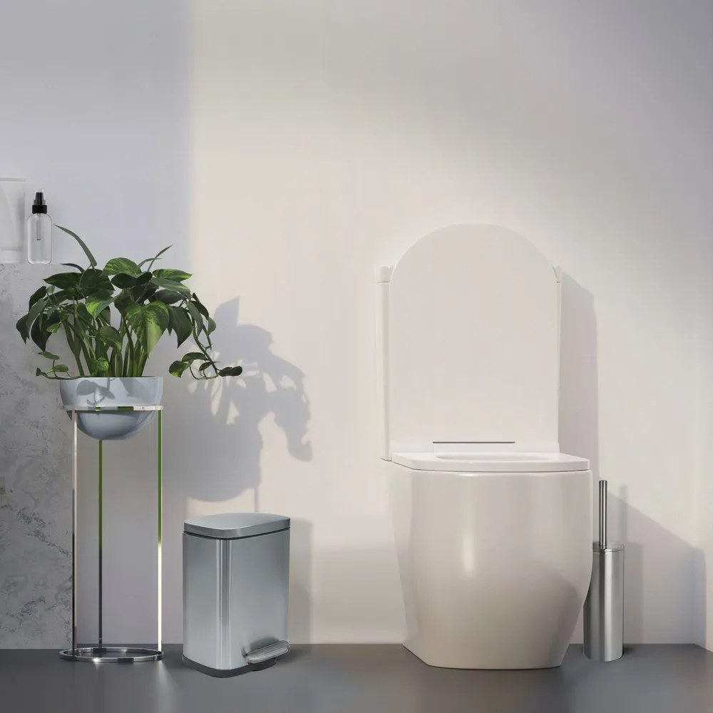 Cestino per la spazzatura color argento opaco in acciaio con pedale 5 l Akira – Spirella