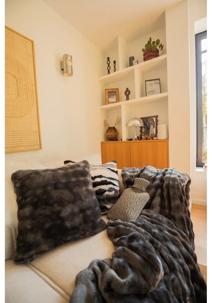 Coperta grigia in micropile 150x200 cm Wave – Tiseco Home Studio