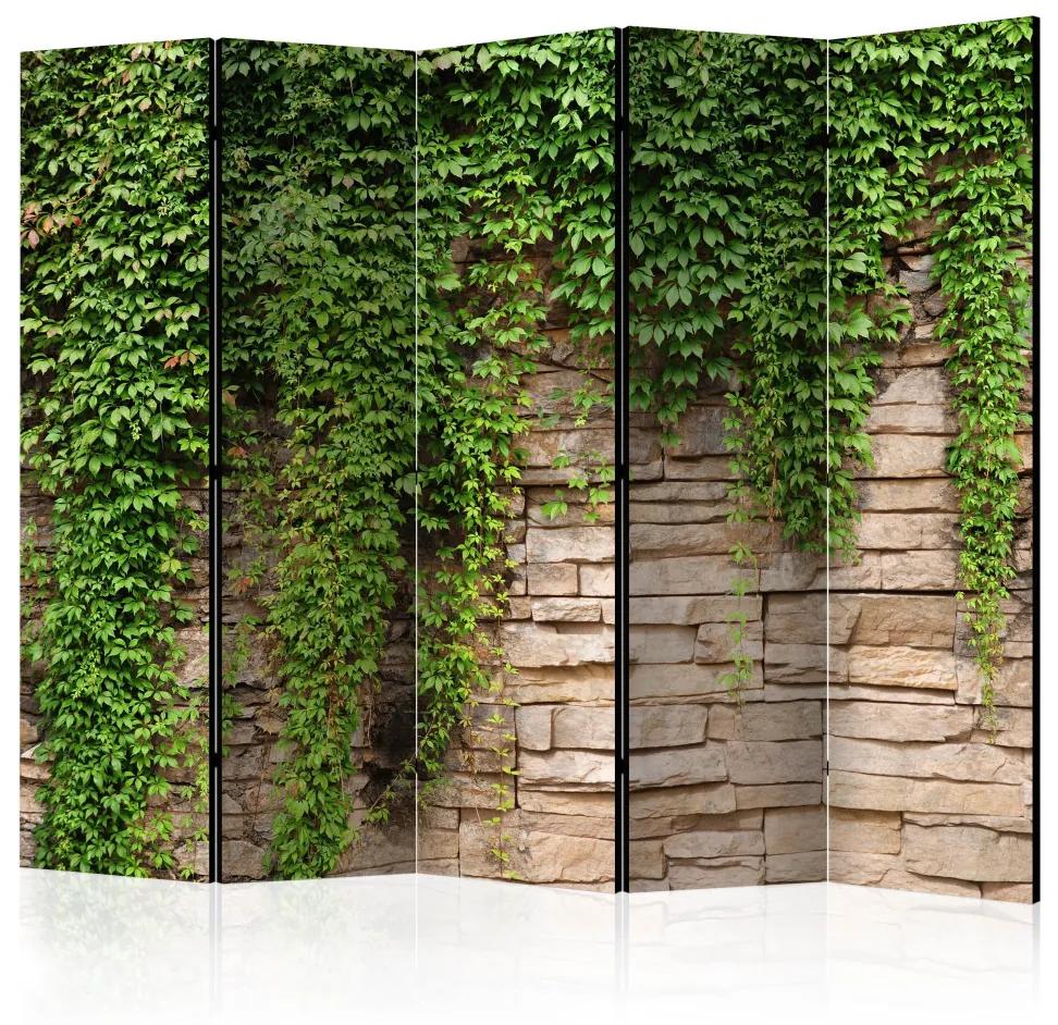 Paravento design Muro di edera II (5 parti) - mattoni beige e piante verdi