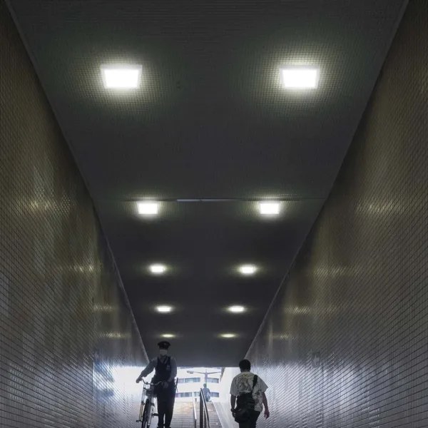 Plafoniera LED LED/18W/230V 6500K 21,4x21,4 cm bianco