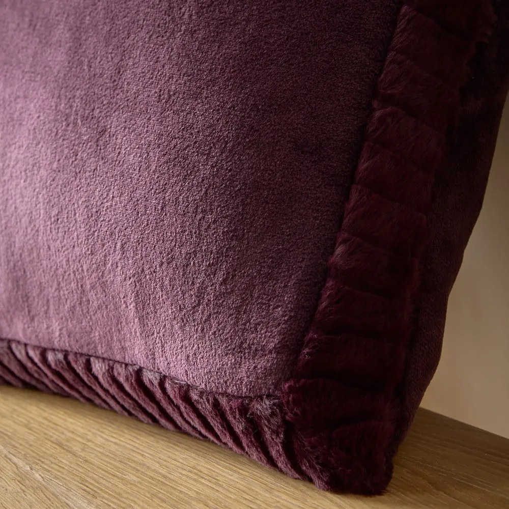 Cuscino decorativo in micropile 55x55 cm Velvet and Faux Fur – Catherine Lansfield