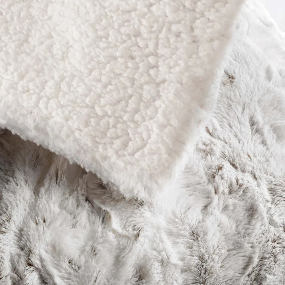 Coperta greige in pelliccia finta 180x220 cm Alaska – douceur d'intérieur