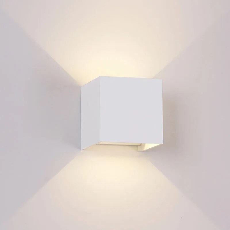 Applique LED moderno da esterno DAVOS bianco IP54, luce bianco naturale 91.6 lumen, MANTRA