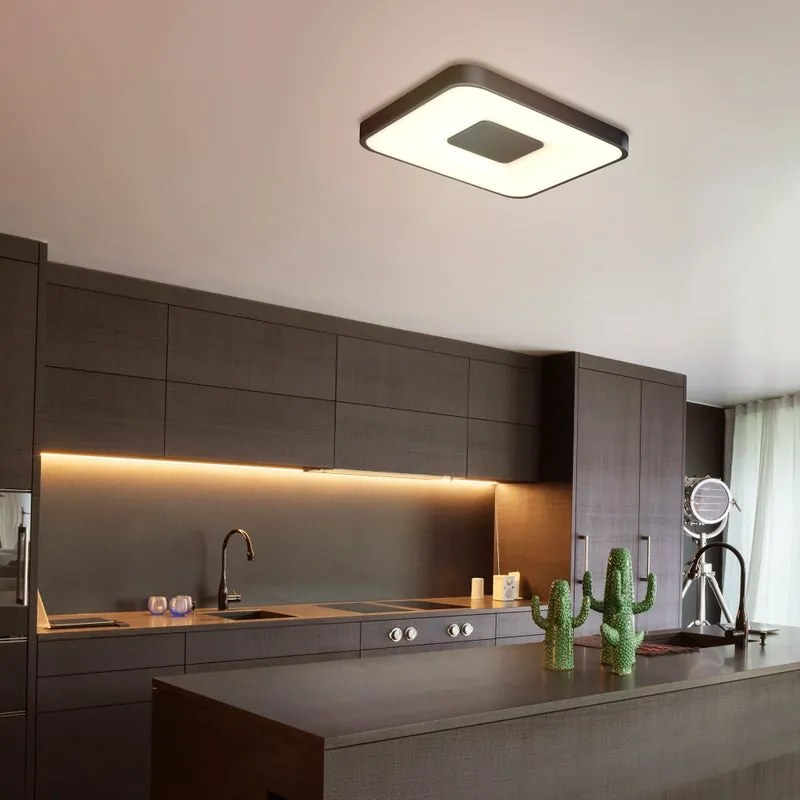 Plafoniera LED Coin nero IP20 cct da bianco caldo al bianco neutro, 4900 lumen MANTRA