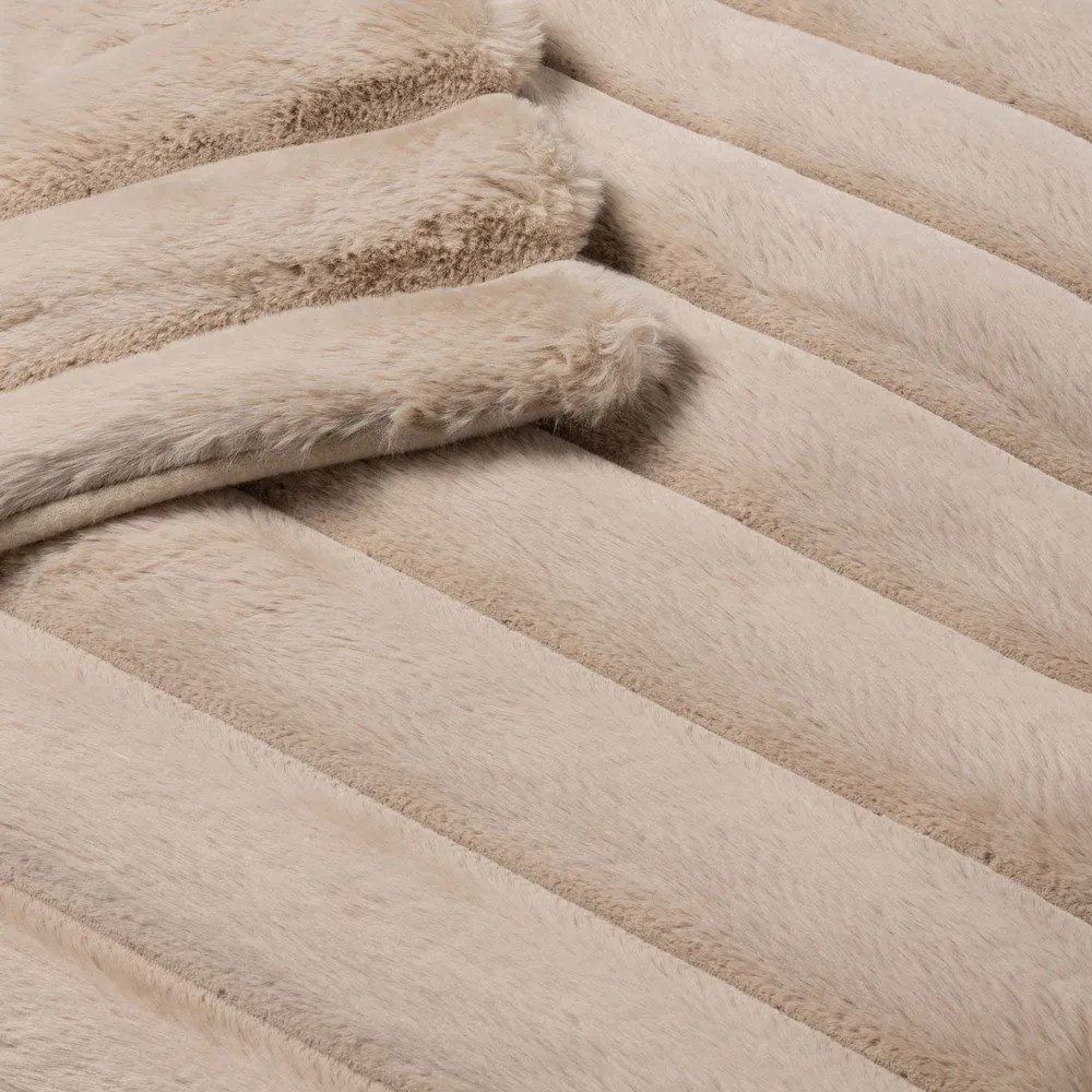 Coperta marrone chiaro in micropile 180x220 cm Boudoir – douceur d'intérieur
