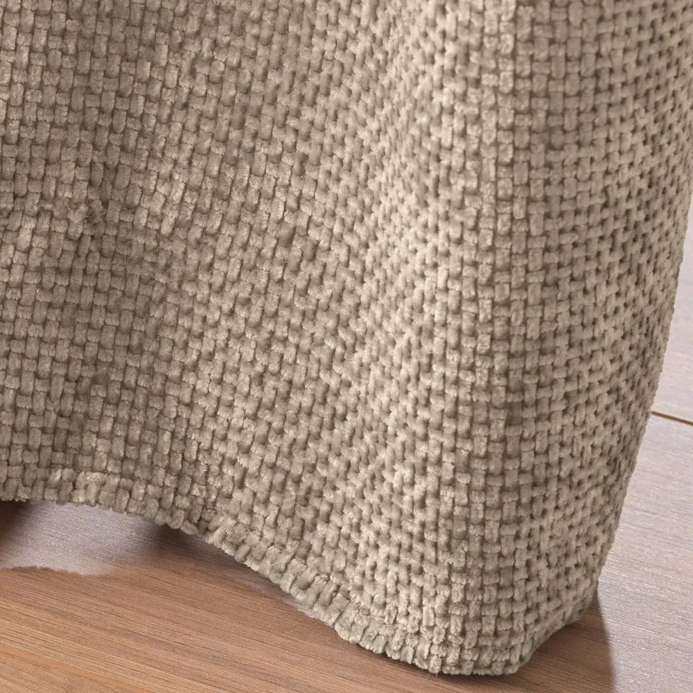 Tenda marrone chiaro in ciniglia 140x260 cm Leo – douceur d'intérieur