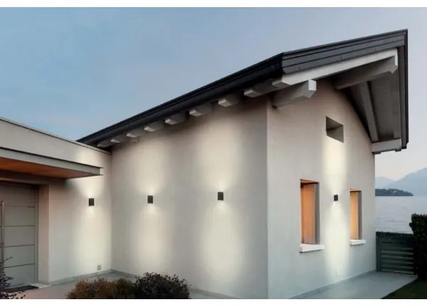 Redo 90152 - Applique da esterno PUNTA 2xGU10/7W/230V IP44