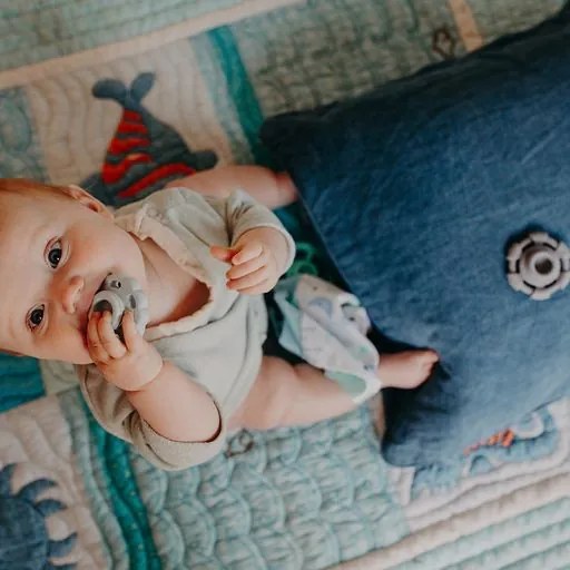 Piramide impilabile con massaggiagengive, oceano