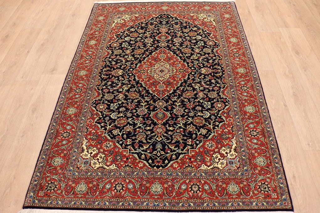 Isfahan Tappeto 210 x 150 (Iran) Annodato A Mano