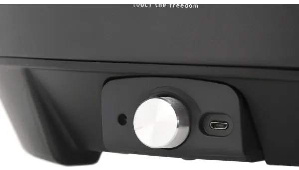 Griglia a carbone da tavolo 4xAA/USB nera