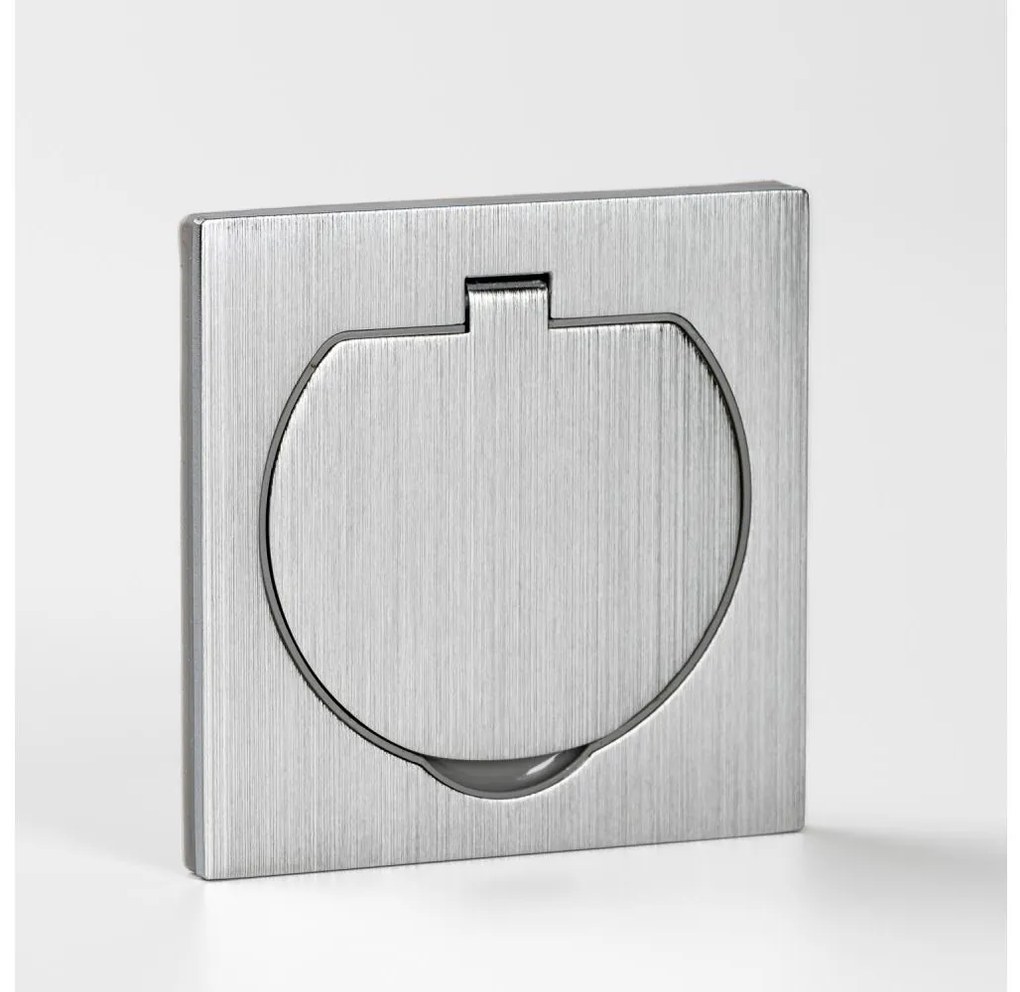 Brilagi - Presa a pavimento da incasso per esterno IP55 cromo opaco quadrato