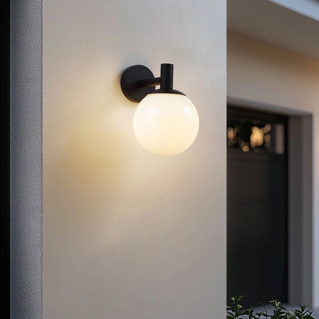 Lindby applique da esterno Dangan, bianco, vetro, Ø 20 cm, IP44