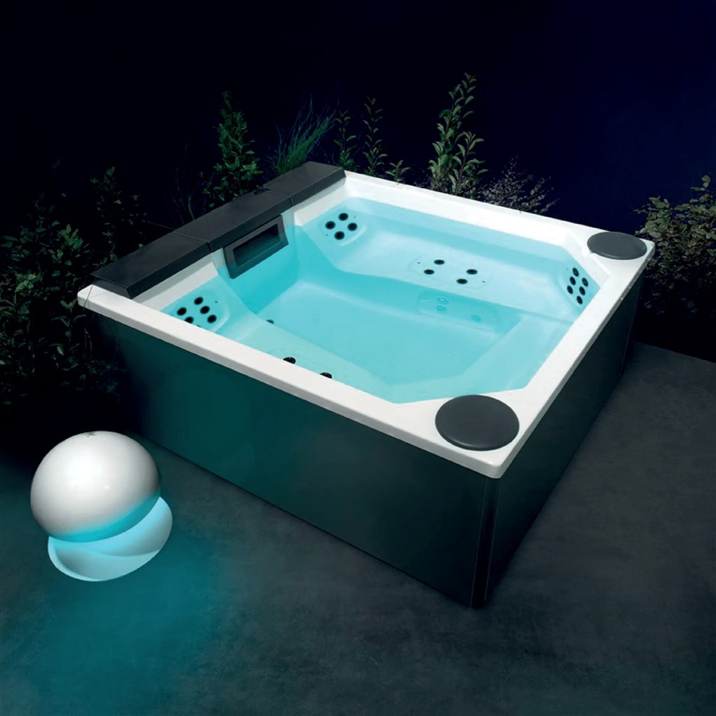 Mini Piscina Idromassaggio Angolare 235x215 Gruppo Tre S "Quarz Light 235" Bianco Lucido/Grigio