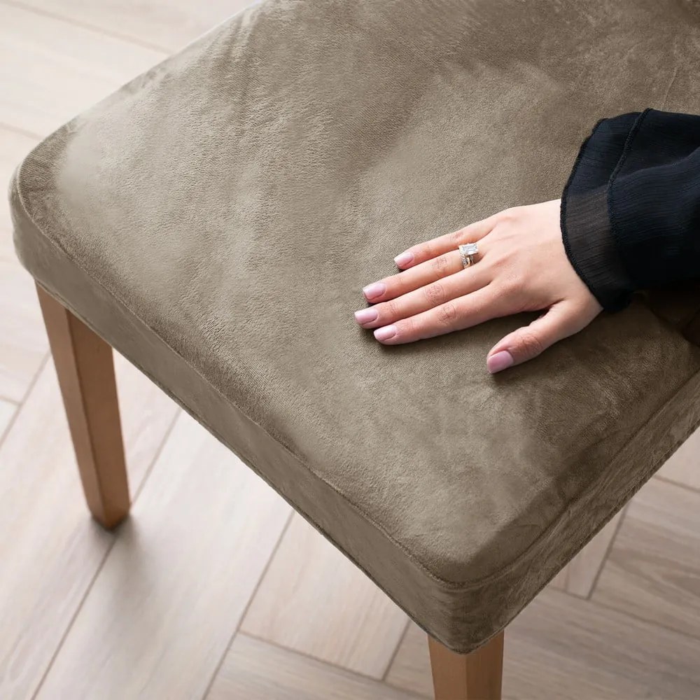 Set di coprisedia greige con rivestimento elastico per sedie 4 pz 48 cm Sento – Restilo