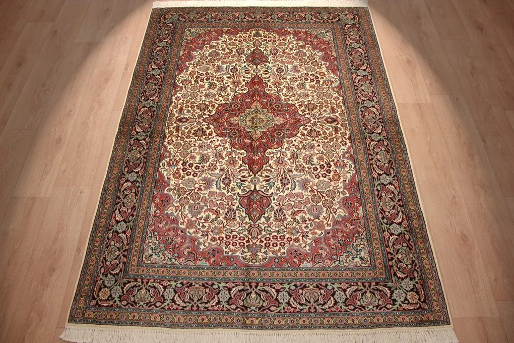 Kashmir Tappeto 150 x 220 (Indian) Annodato A Mano