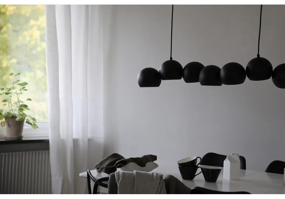 Lampadario nero con paralume in metallo Cupolo – Markslöjd