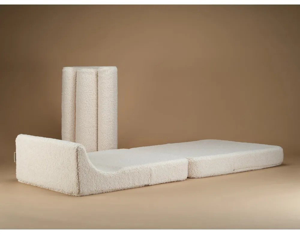 Poltrona per bambini color crema con rivestimento in bouclé Flipster – Wigiwama