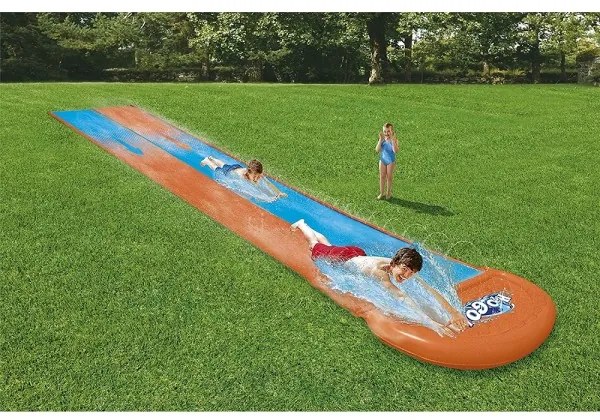 Trade Shop - Scivolo Doppio Acquascivolo Giochi Giardino Gonfiabili Con Spruzzi 488 Cm 52328