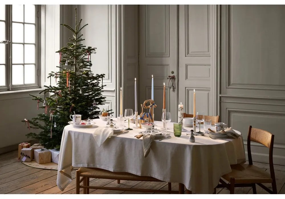 Statuetta natalizia in porcellana (altezza totale 9 cm) Hammershøi Snowwife – Kähler Design