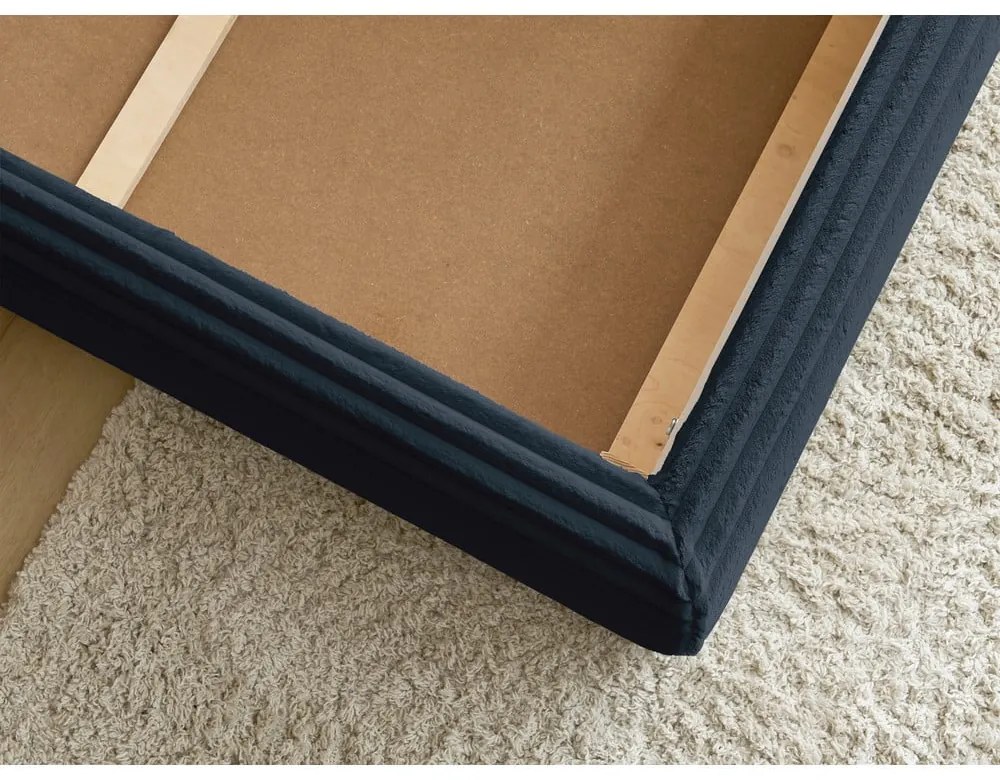 Letto matrimoniale in blu scuro imbottito con spazio contenitivo con griglia inclusa 160x200 cm Jade – Bobochic Paris