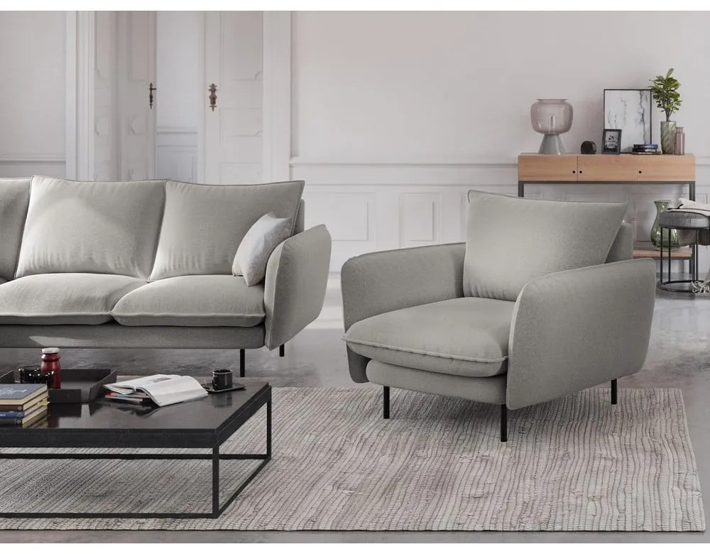 Poltrona grigio chiaro Vienna - Cosmopolitan Design