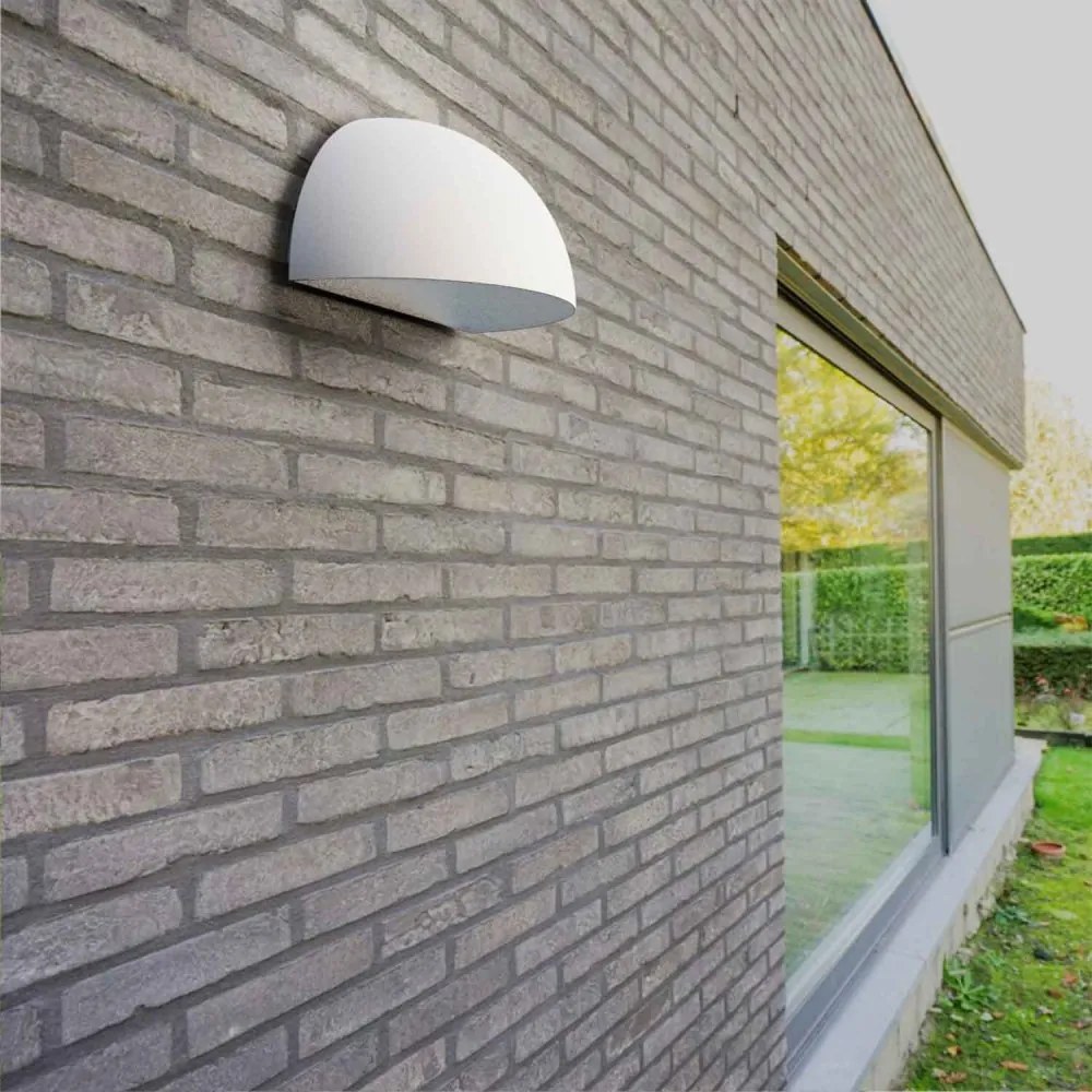 Applique Curva Monodirezionale con base E27, IP54 Bianca - Serie BRINA Base E27