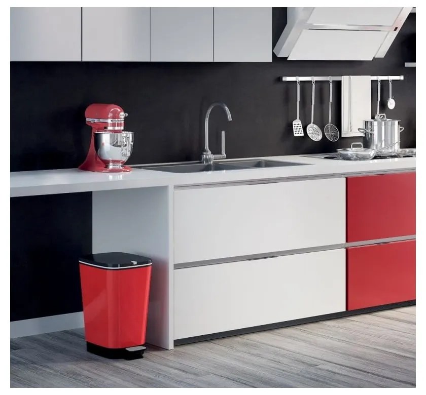 Cestino per la spazzatura rosso in plastica con pedale 45 l Chic Bin L – KIS