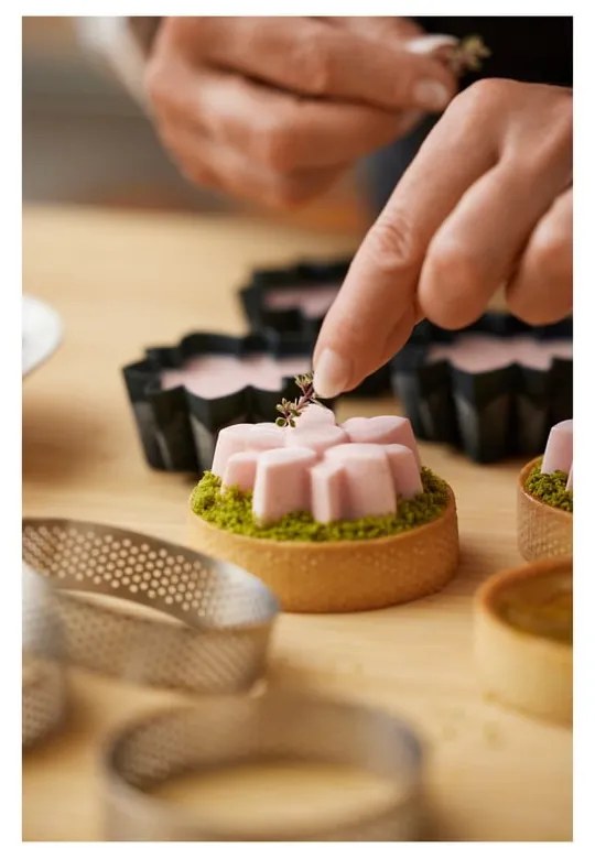Set di stampi per muffi in silicone 6 pz Flower - Blomsterbergs