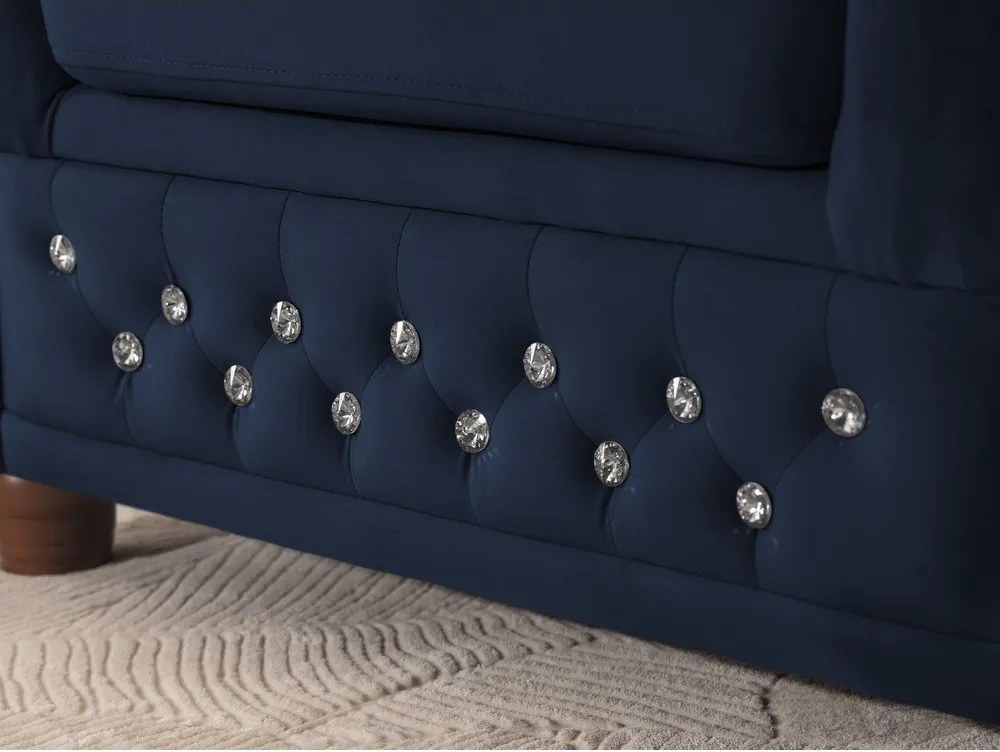 Poltrona chesterfield blu con rivestimento in velluto York Blik – Ropez