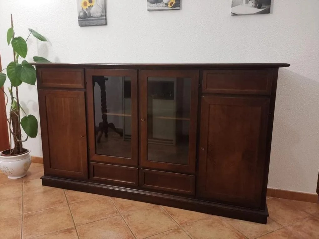 Credenzone da 205 cm con 2 ante a vetro classico in legno noce lucido