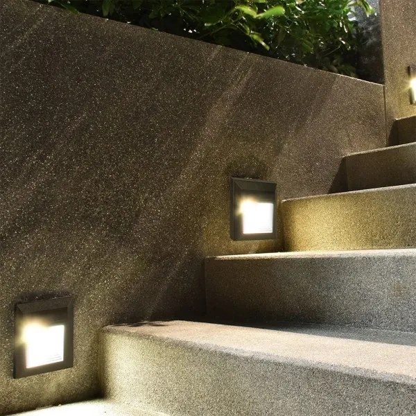 LED Illuminazione delle scale per esterni LED/2W/230V IP65 4000K nero