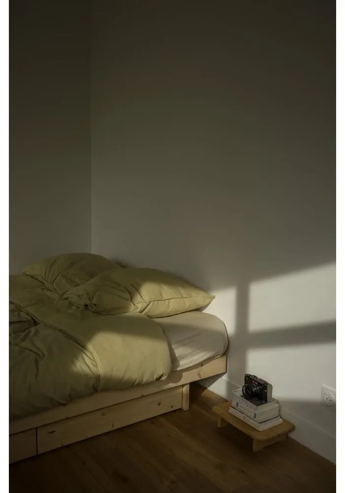 Letto matrimoniale in legno di pino con contenitore con griglia color naturale 140x200 cm Kanso - Karup Design